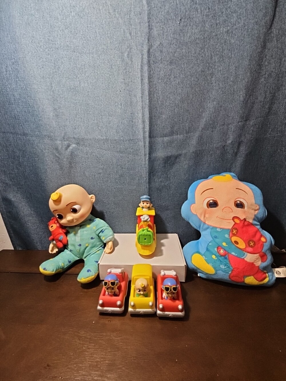 CoComelon Toy Box Musical Bedtime JJ Doll Plush Pillow 4 Mini Vehicles Jazwares - Picture 14 of 16